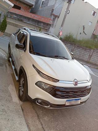 FIAT TORO 2.0 16V TURBO DIESEL VOLCANO 4WD AT9